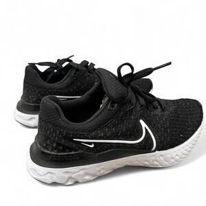 Nike Womens React Infinity FlyKnit Designed To Keep Runners Running Size Women 6